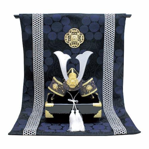 金襴銀兜(小) 几帳付